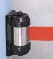 掛壁式伸縮圍欄